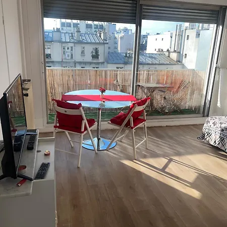Comodo * Paris